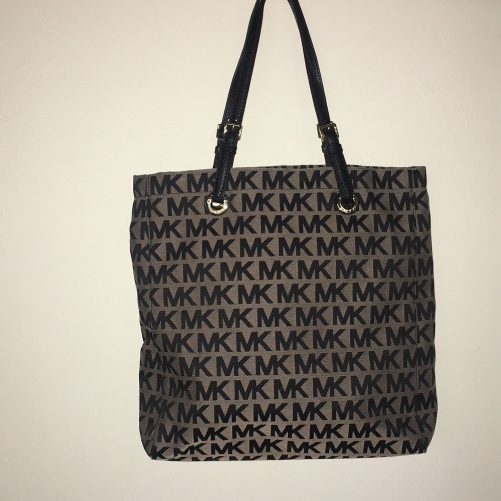 Michael Kors tote